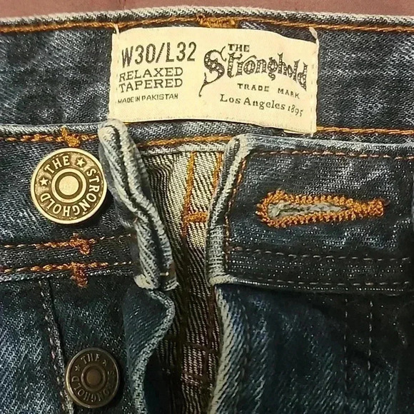 The Stronghold Relaxed Tapered Button Fly Dark Wash Jeans Size 30x32 - Picture 3 of 9
